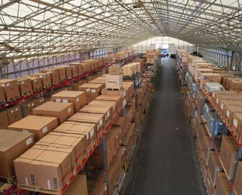 Forlog Oy tarjoaa monipuoliset varastotilat ja kenttätilat yrityksille. Turvalliset, joustavat ja toimivat ratkaisut varastointiin ja logistiikkaan.